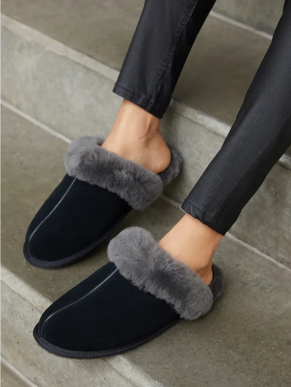 UGG Scuffette II